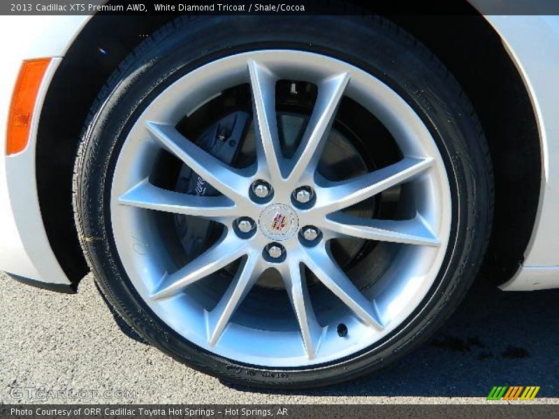  2013 XTS Premium AWD Wheel
