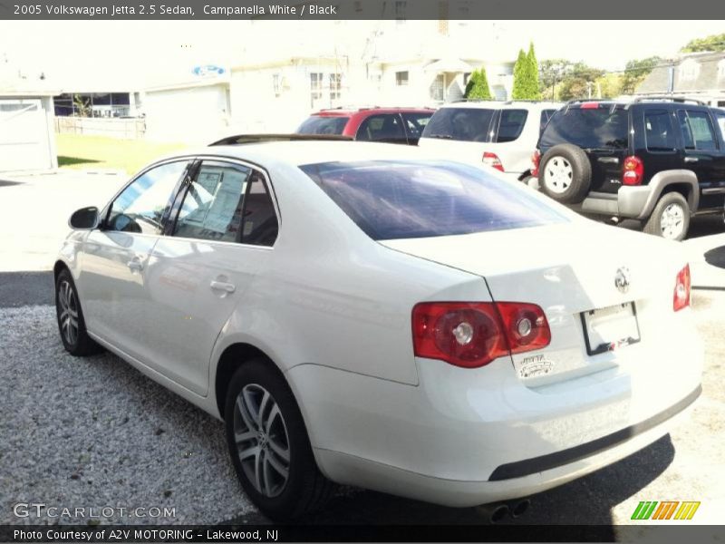 Campanella White / Black 2005 Volkswagen Jetta 2.5 Sedan