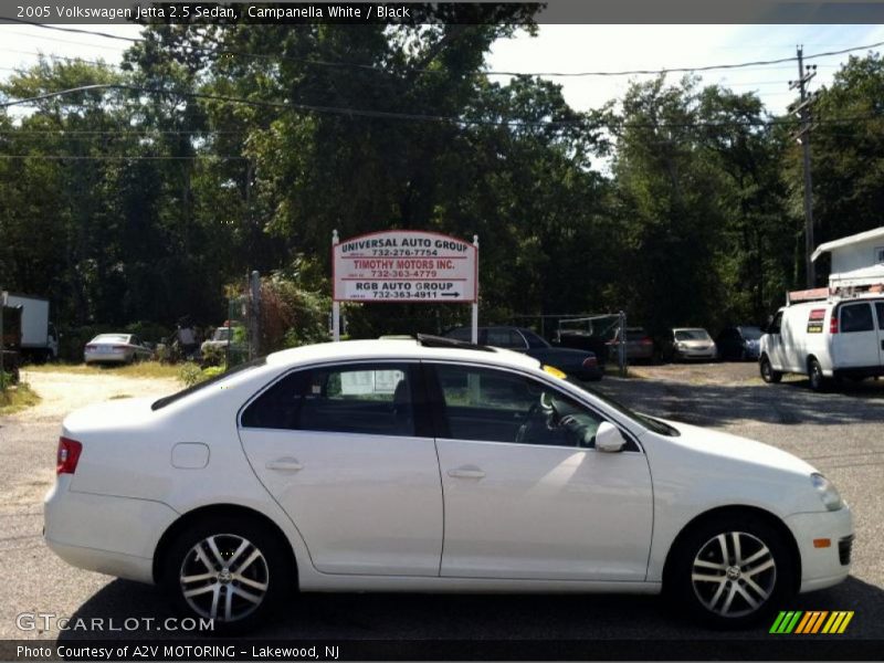 Campanella White / Black 2005 Volkswagen Jetta 2.5 Sedan