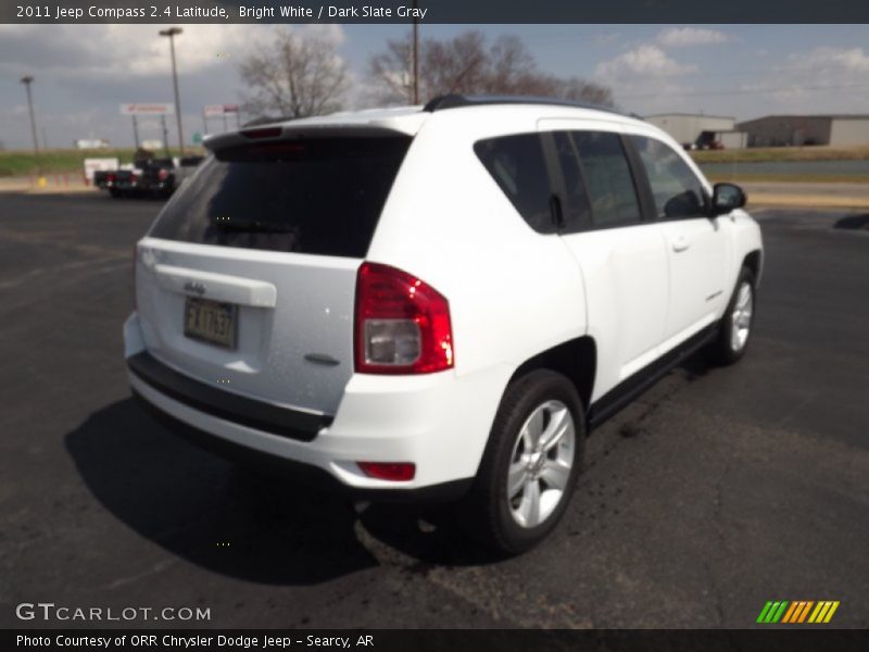 Bright White / Dark Slate Gray 2011 Jeep Compass 2.4 Latitude