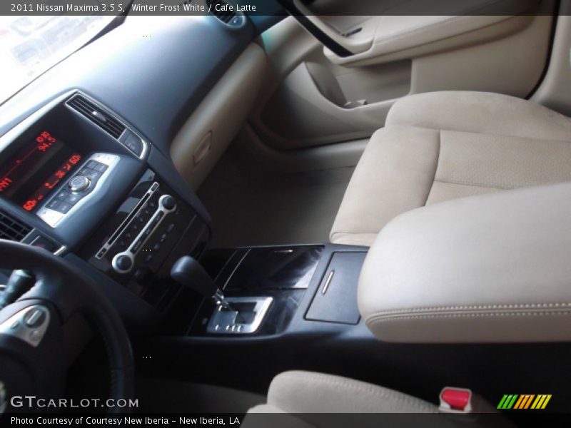 Winter Frost White / Cafe Latte 2011 Nissan Maxima 3.5 S