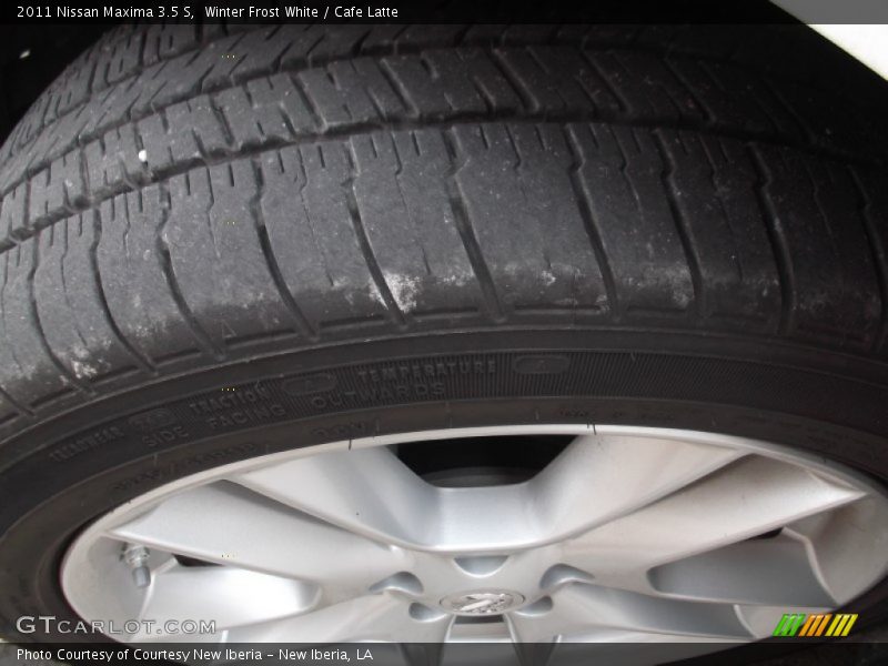 Winter Frost White / Cafe Latte 2011 Nissan Maxima 3.5 S