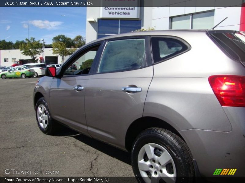 Gotham Gray / Black 2010 Nissan Rogue S AWD