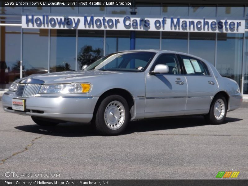 Silver Frost Metallic / Light Graphite 1999 Lincoln Town Car Executive