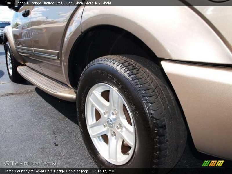 Light Khaki Metallic / Khaki 2005 Dodge Durango Limited 4x4