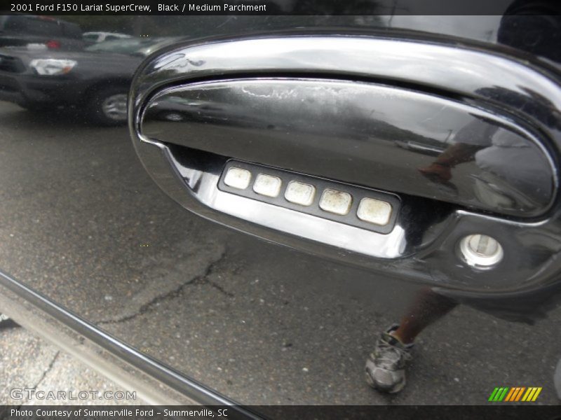 Black / Medium Parchment 2001 Ford F150 Lariat SuperCrew