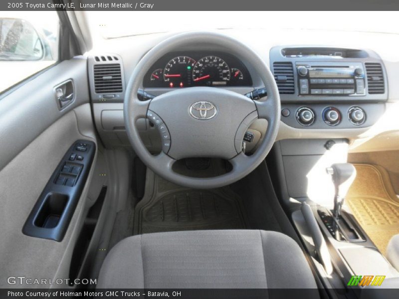 Lunar Mist Metallic / Gray 2005 Toyota Camry LE