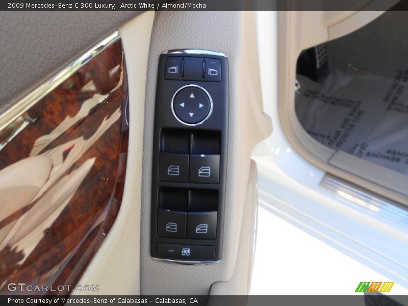 Arctic White / Almond/Mocha 2009 Mercedes-Benz C 300 Luxury