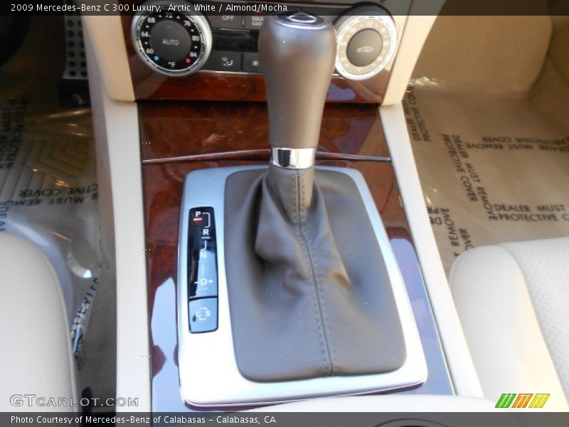 Arctic White / Almond/Mocha 2009 Mercedes-Benz C 300 Luxury