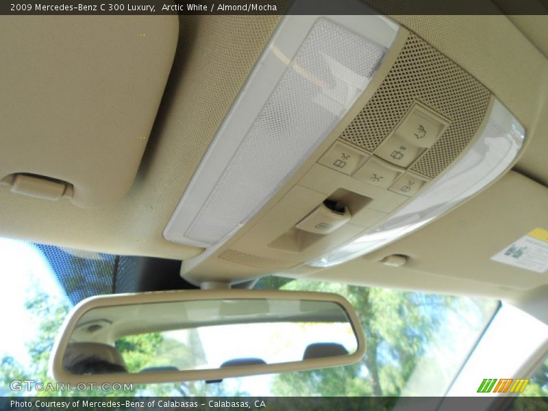 Arctic White / Almond/Mocha 2009 Mercedes-Benz C 300 Luxury