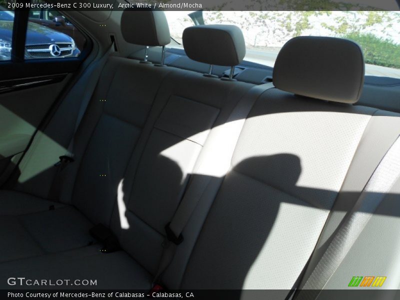 Arctic White / Almond/Mocha 2009 Mercedes-Benz C 300 Luxury