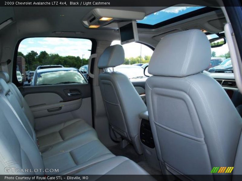 Black / Light Cashmere 2009 Chevrolet Avalanche LTZ 4x4