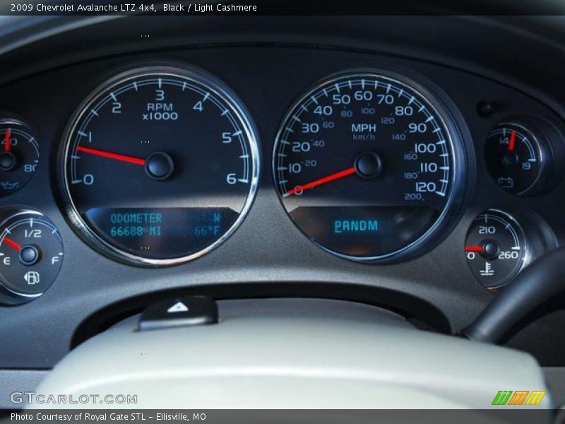 Black / Light Cashmere 2009 Chevrolet Avalanche LTZ 4x4