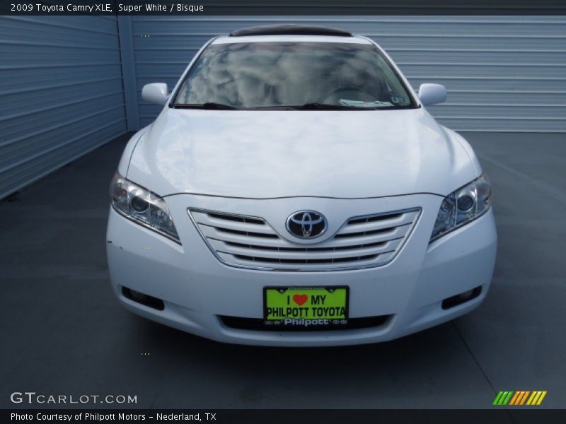 Super White / Bisque 2009 Toyota Camry XLE