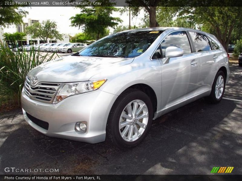 Classic Silver Metallic / Gray 2010 Toyota Venza AWD