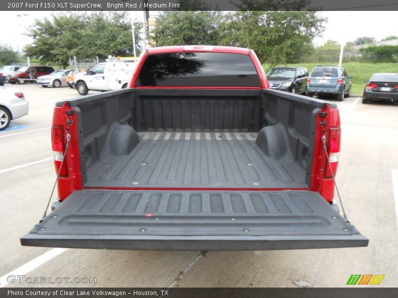 Bright Red / Medium Flint 2007 Ford F150 XLT SuperCrew