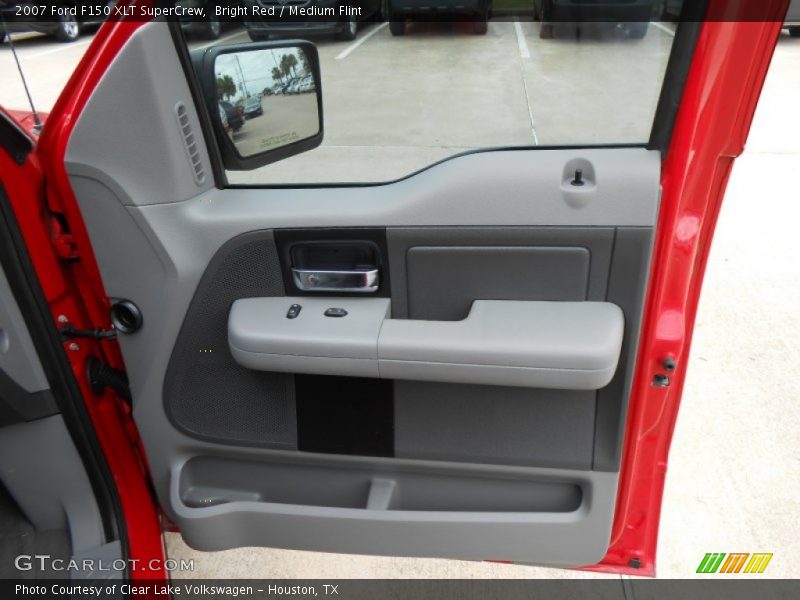 Bright Red / Medium Flint 2007 Ford F150 XLT SuperCrew