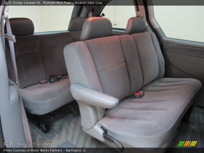 Midnight Blue Pearl / Medium Slate Gray 2005 Dodge Caravan SE