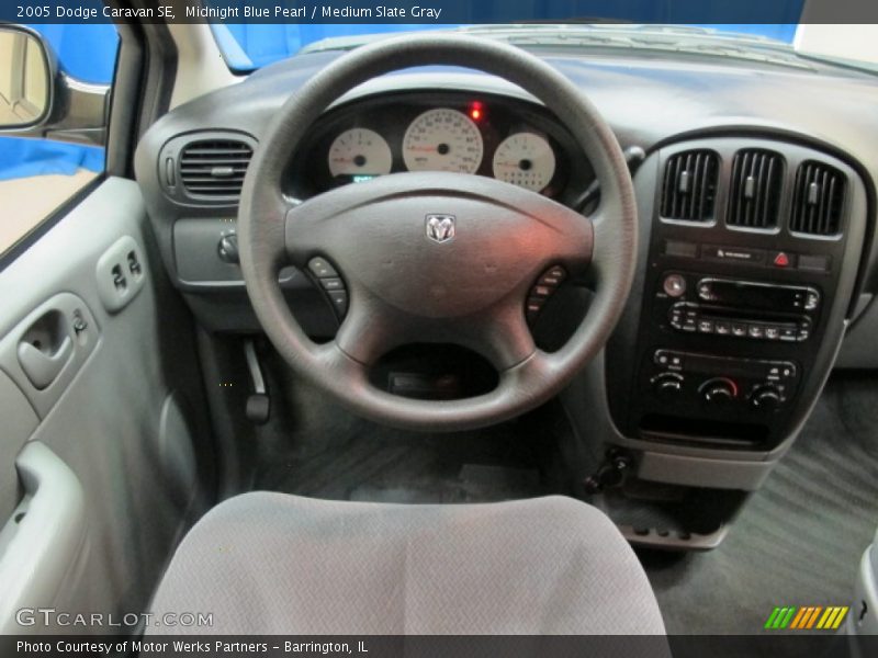 Midnight Blue Pearl / Medium Slate Gray 2005 Dodge Caravan SE