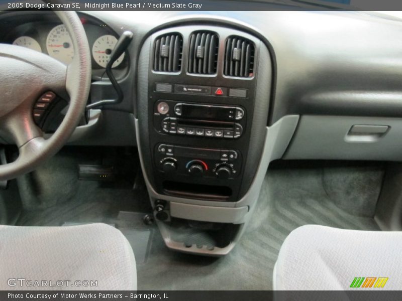 Midnight Blue Pearl / Medium Slate Gray 2005 Dodge Caravan SE