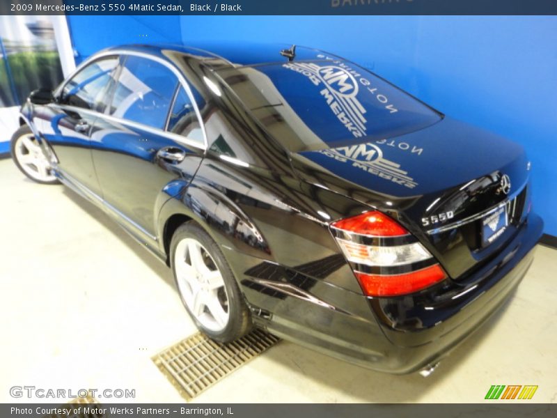 Black / Black 2009 Mercedes-Benz S 550 4Matic Sedan