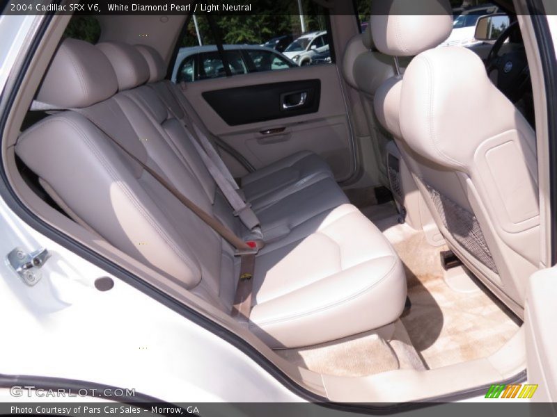 White Diamond Pearl / Light Neutral 2004 Cadillac SRX V6