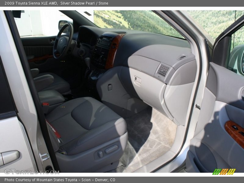 Silver Shadow Pearl / Stone 2009 Toyota Sienna XLE AWD