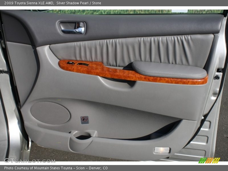Silver Shadow Pearl / Stone 2009 Toyota Sienna XLE AWD