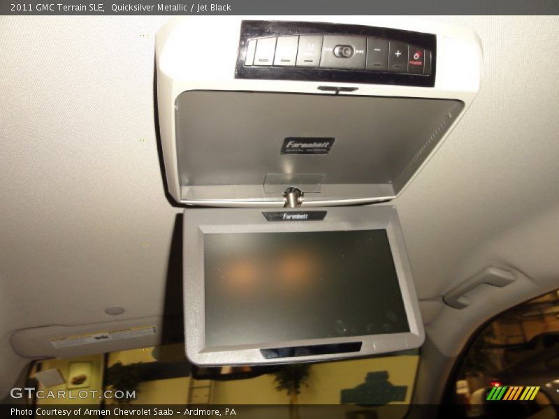 Quicksilver Metallic / Jet Black 2011 GMC Terrain SLE
