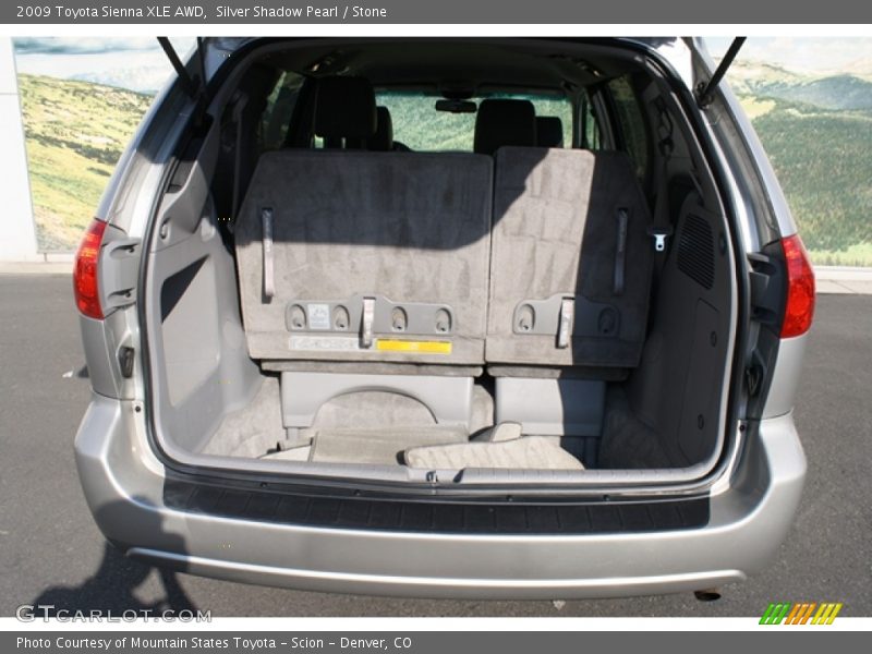 Silver Shadow Pearl / Stone 2009 Toyota Sienna XLE AWD