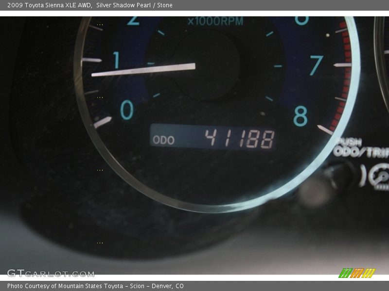 Silver Shadow Pearl / Stone 2009 Toyota Sienna XLE AWD