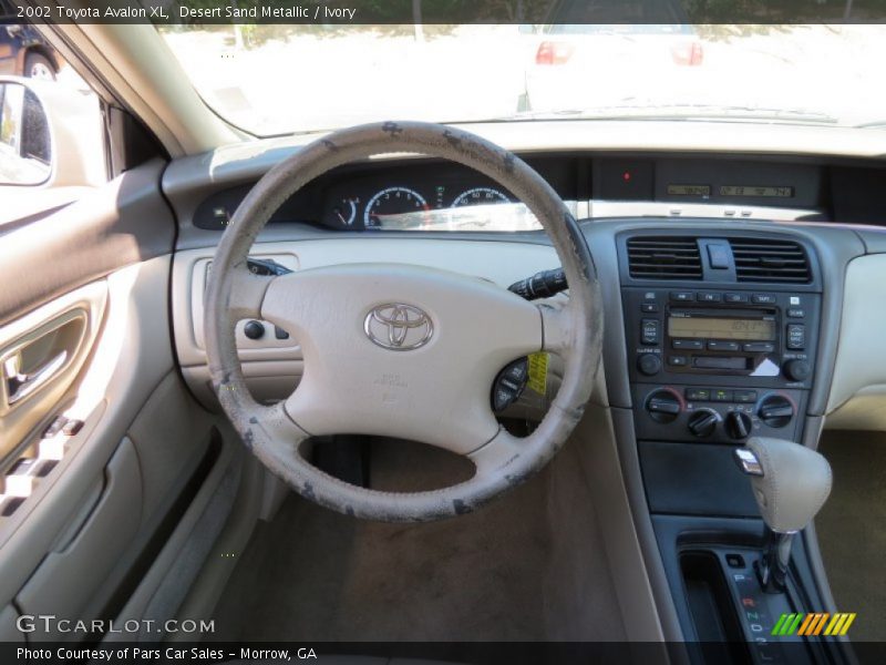 Desert Sand Metallic / Ivory 2002 Toyota Avalon XL