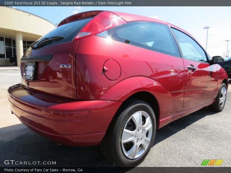 Sangria Red Metallic / Dark Flint/Light Flint 2005 Ford Focus ZX3 SE Coupe