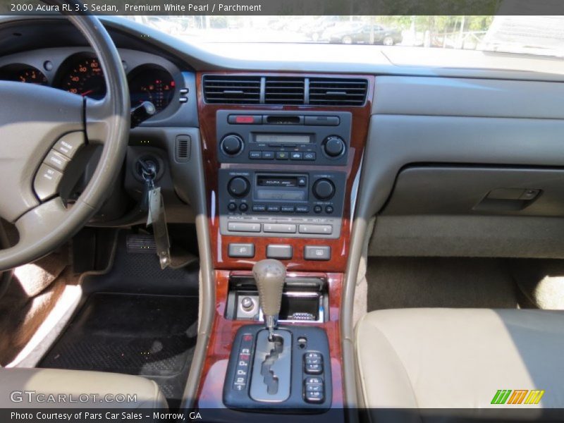 Premium White Pearl / Parchment 2000 Acura RL 3.5 Sedan