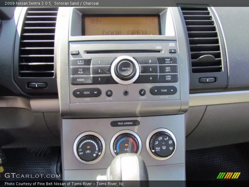 Sonoran Sand / Charcoal 2009 Nissan Sentra 2.0 S