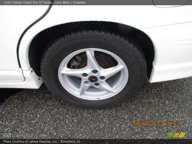  2002 Grand Prix GT Sedan Wheel