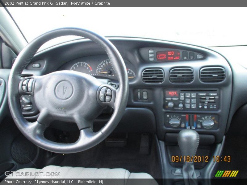 Dashboard of 2002 Grand Prix GT Sedan