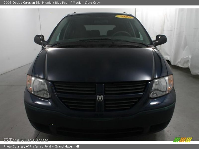 Midnight Blue Pearl / Medium Slate Gray 2005 Dodge Caravan SE