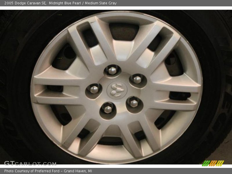 Midnight Blue Pearl / Medium Slate Gray 2005 Dodge Caravan SE