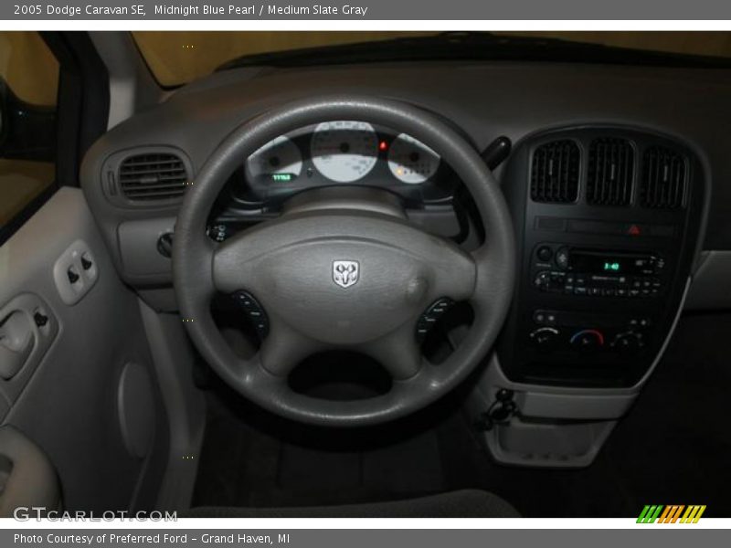Midnight Blue Pearl / Medium Slate Gray 2005 Dodge Caravan SE