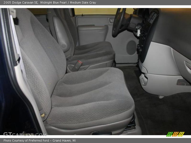 Midnight Blue Pearl / Medium Slate Gray 2005 Dodge Caravan SE