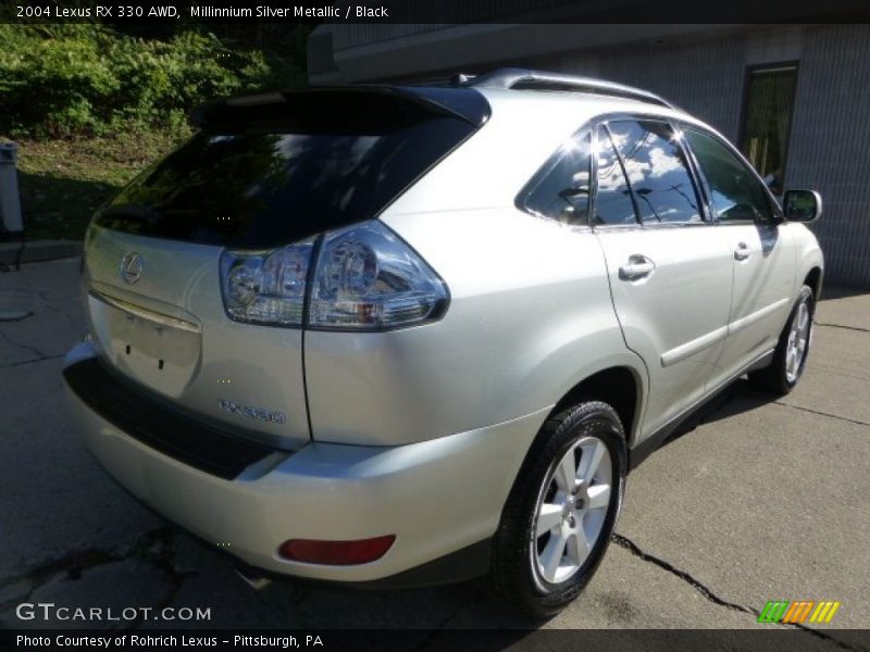 Millinnium Silver Metallic / Black 2004 Lexus RX 330 AWD