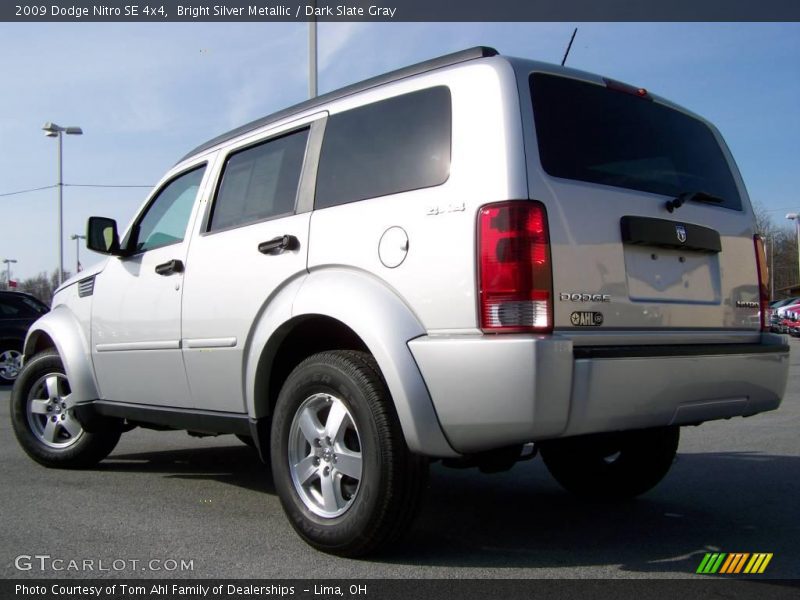 Bright Silver Metallic / Dark Slate Gray 2009 Dodge Nitro SE 4x4