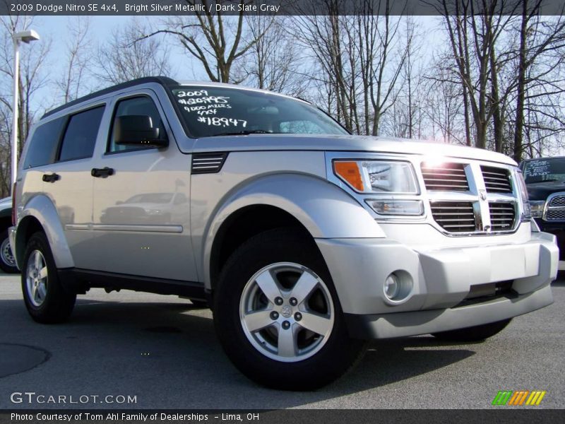 Bright Silver Metallic / Dark Slate Gray 2009 Dodge Nitro SE 4x4