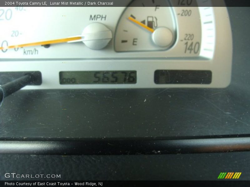 Lunar Mist Metallic / Dark Charcoal 2004 Toyota Camry LE