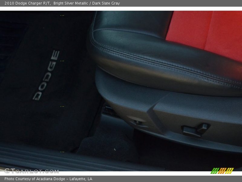 Bright Silver Metallic / Dark Slate Gray 2010 Dodge Charger R/T