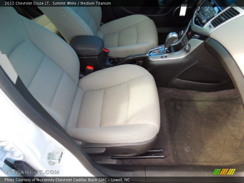 Summit White / Medium Titanium 2012 Chevrolet Cruze LT