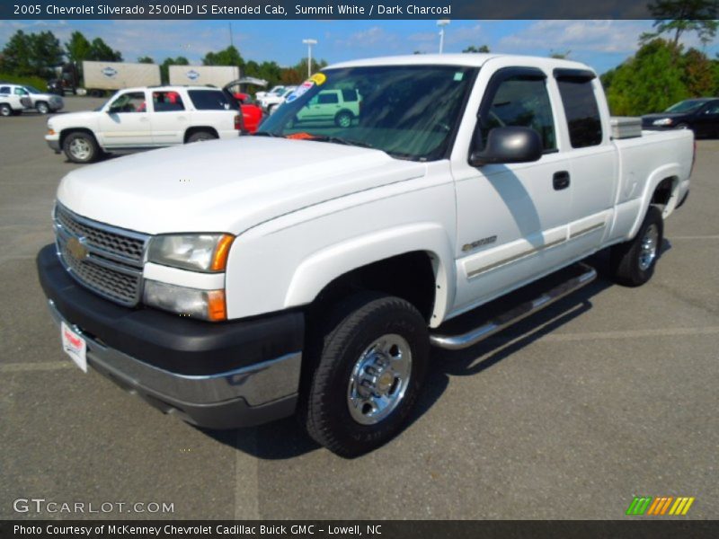 Summit White / Dark Charcoal 2005 Chevrolet Silverado 2500HD LS Extended Cab