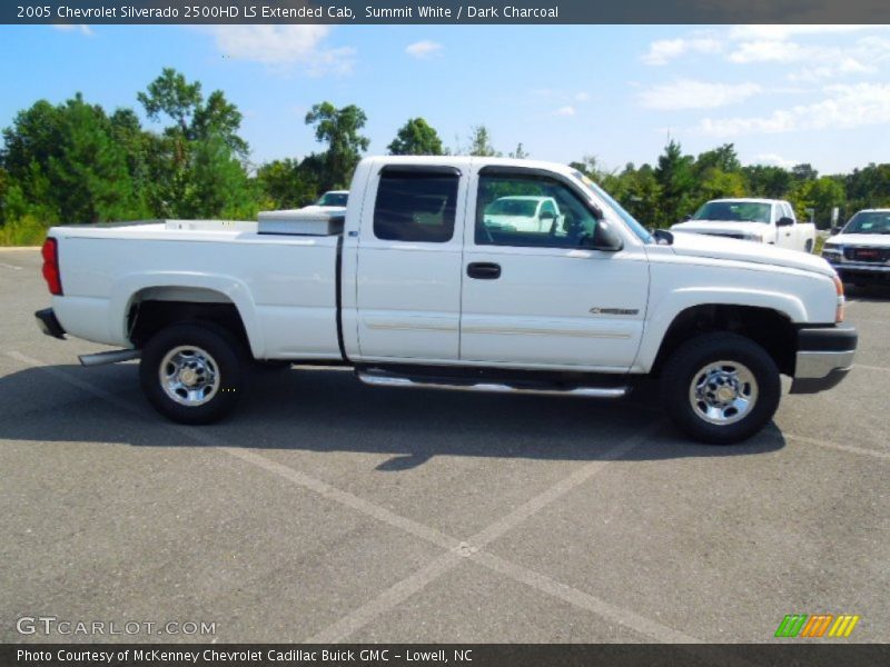 Summit White / Dark Charcoal 2005 Chevrolet Silverado 2500HD LS Extended Cab