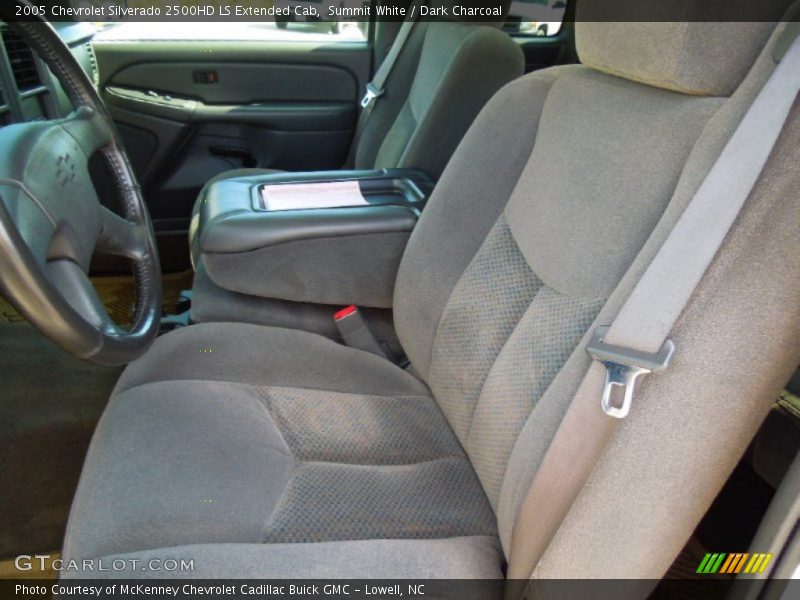 Summit White / Dark Charcoal 2005 Chevrolet Silverado 2500HD LS Extended Cab